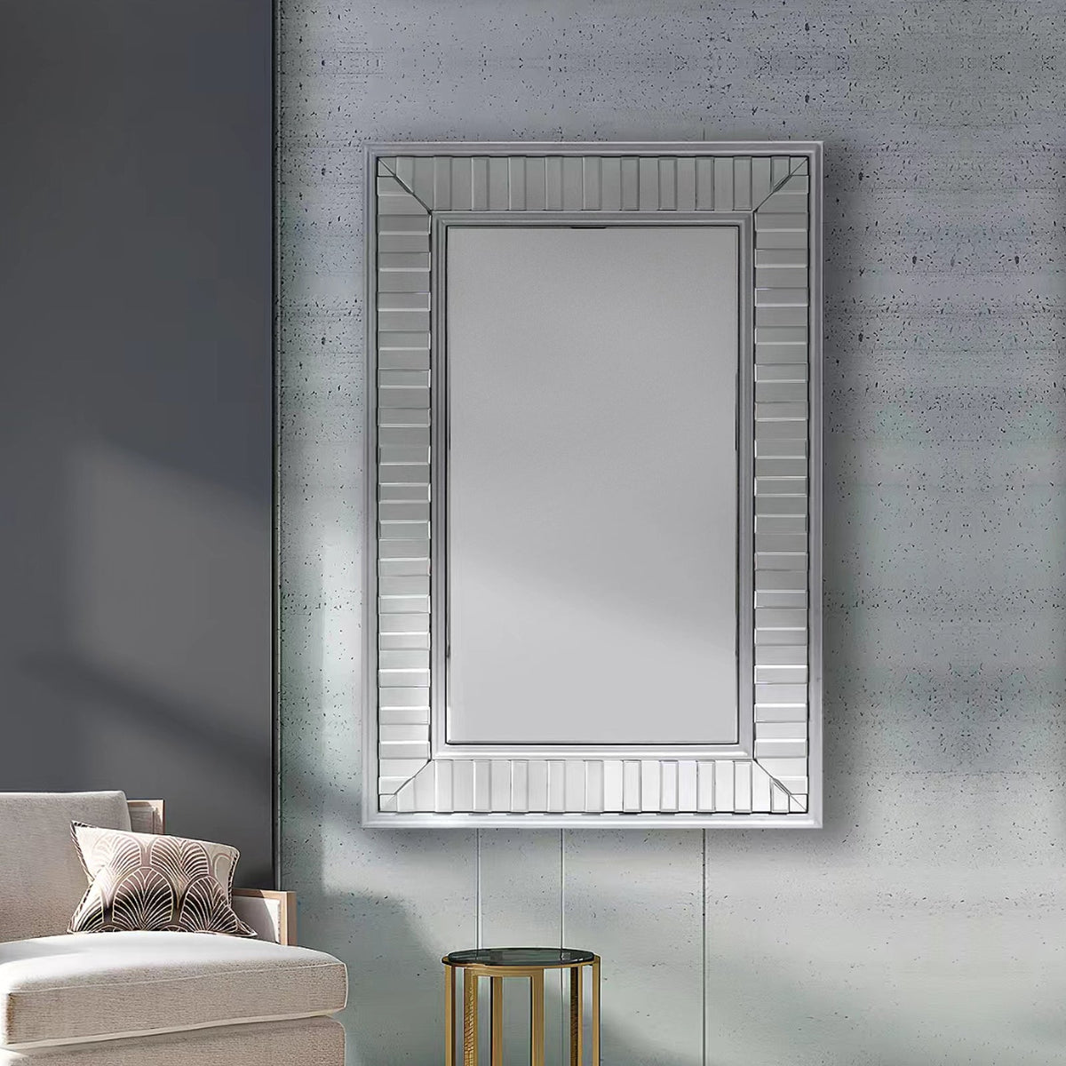 Contemporary Rectangular Wall Mirror in Timeless Silver with Premium Glass